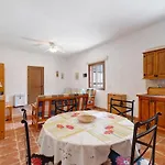 Teresa Apartment Teno